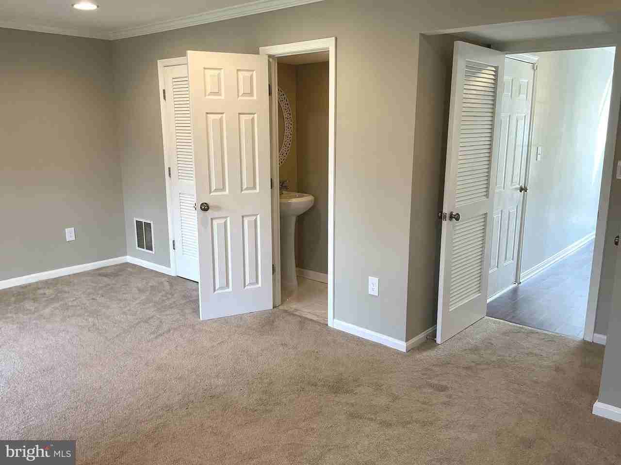 43444 Nottingham Sq - Photo 6 of 34