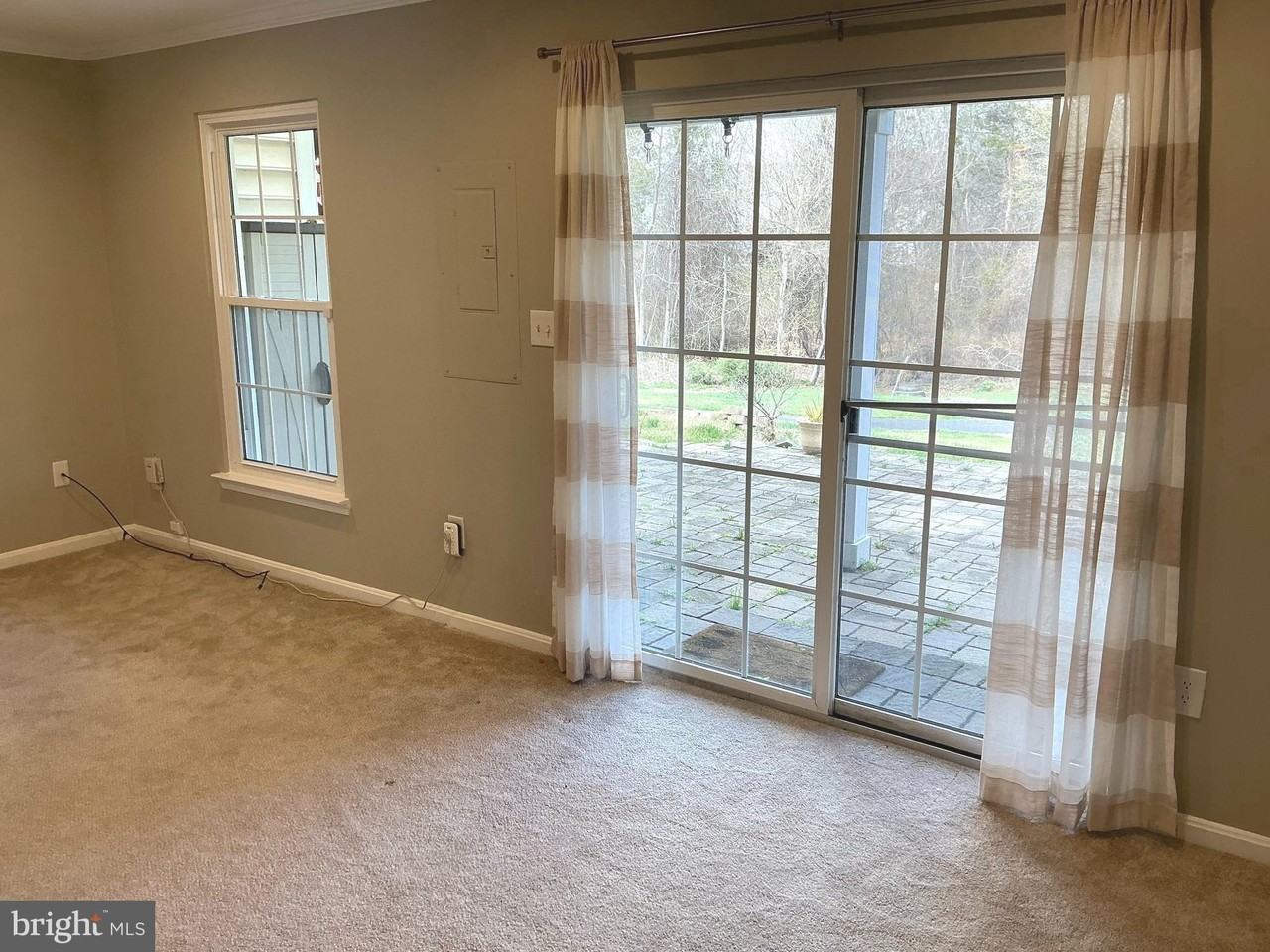 43444 Nottingham Sq - Photo 7 of 34