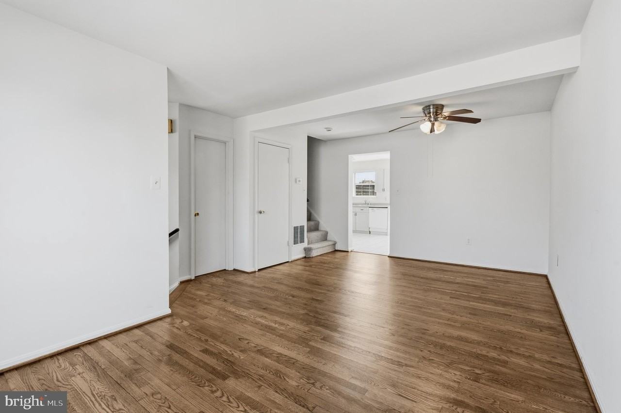 46695 Sandalwood Sq - Photo 5 of 26