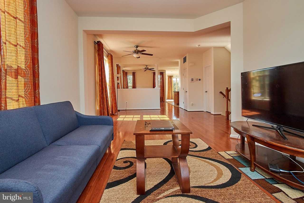 42649 Macauley Pl - Photo 5 of 30