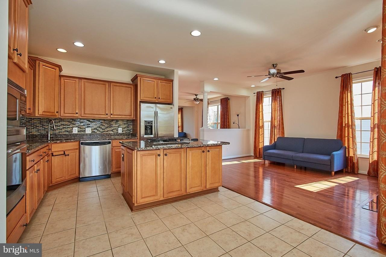 42649 Macauley Pl - Photo 7 of 30