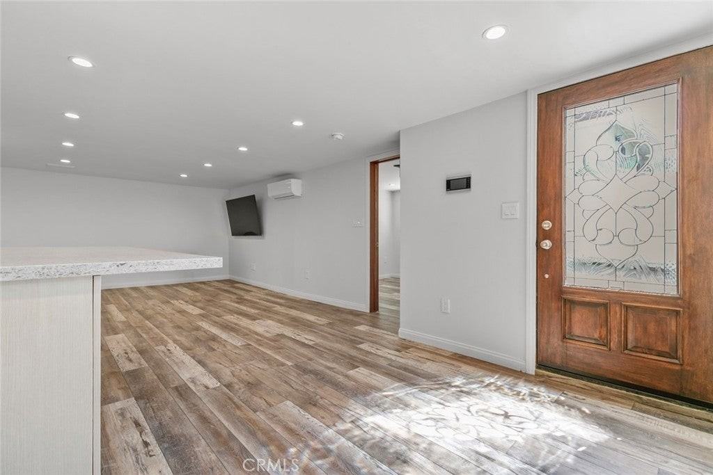 10533 Fernglen Ave - Photo 4 of 19