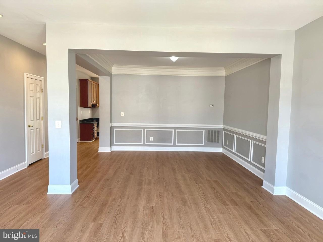 6866 Witton Cir - Photo 6 of 30