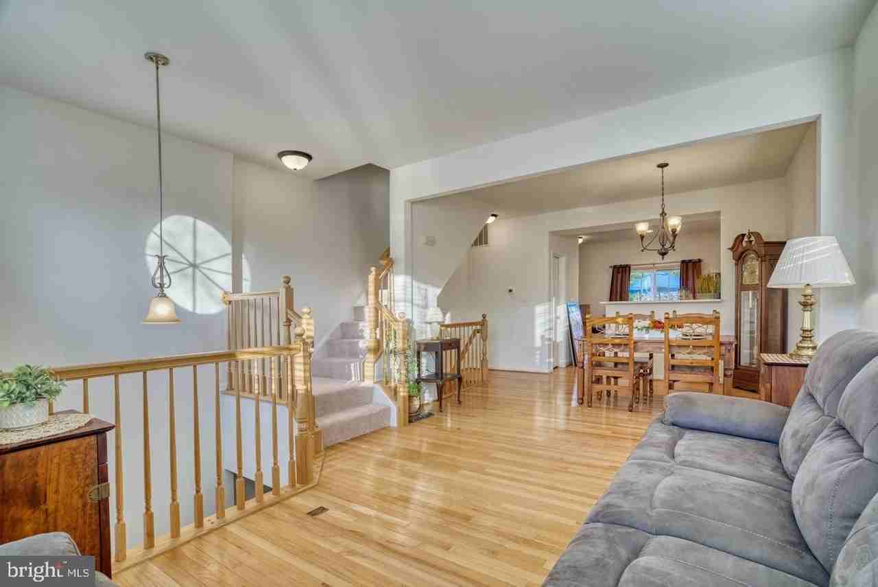 3563 Sherbrooke Cir - Photo 6 of 30