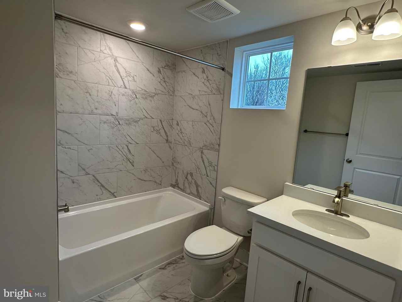 1801 Harvest Dr - Photo 5 of 16