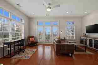 301 Augusta St - Photo 1 of 1