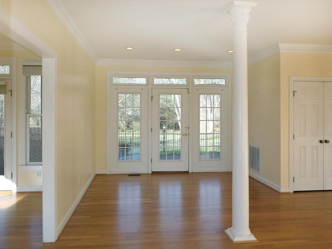 5330 Foxlair Rd - Photo 2 of 43