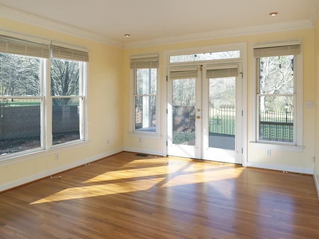 5330 Foxlair Rd - Photo 4 of 43