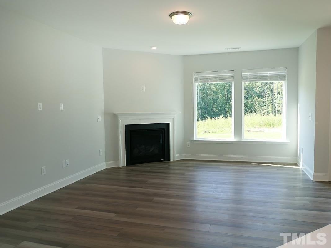 117 Deardom Way - Photo 3 of 37