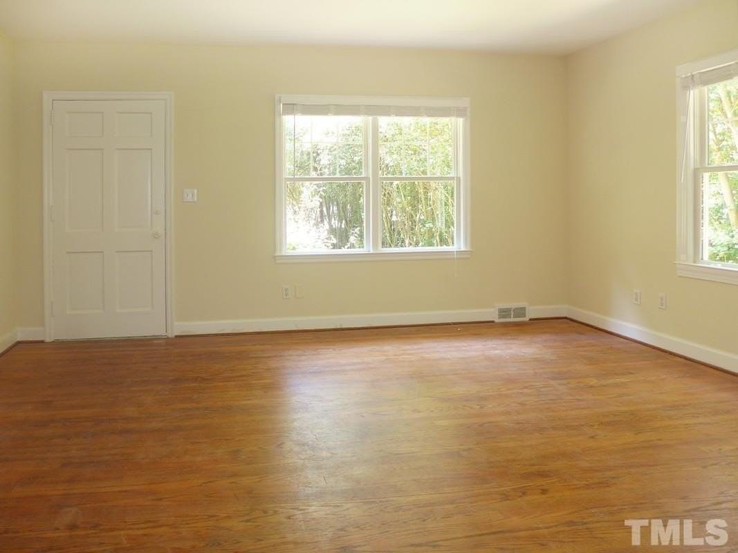 731 Raleigh Rd - Photo 4 of 14