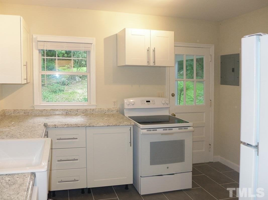 731 Raleigh Rd - Photo 5 of 14