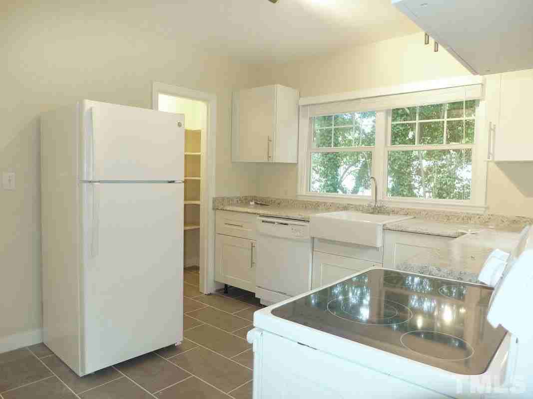 731 Raleigh Rd - Photo 6 of 14