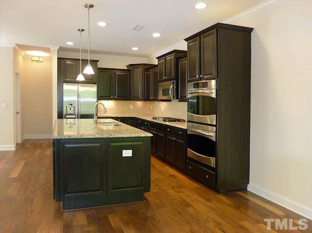 304 Rose Walk Ln - Photo 5 of 22