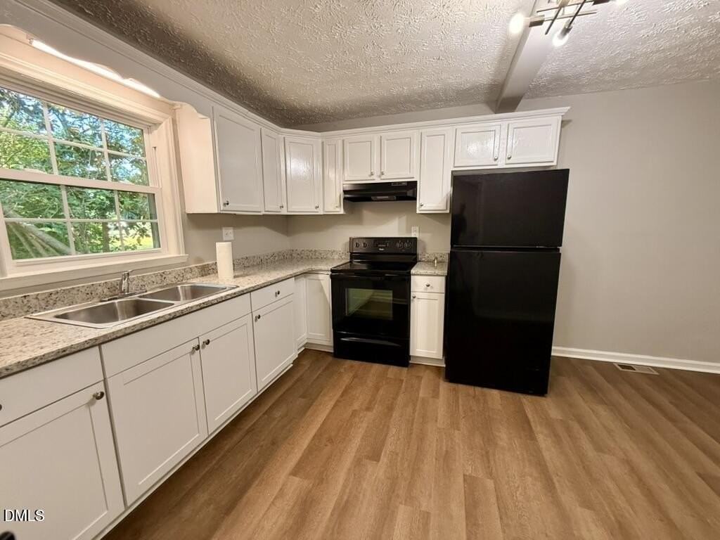 1002 E Harnett St - Photo 2 of 22