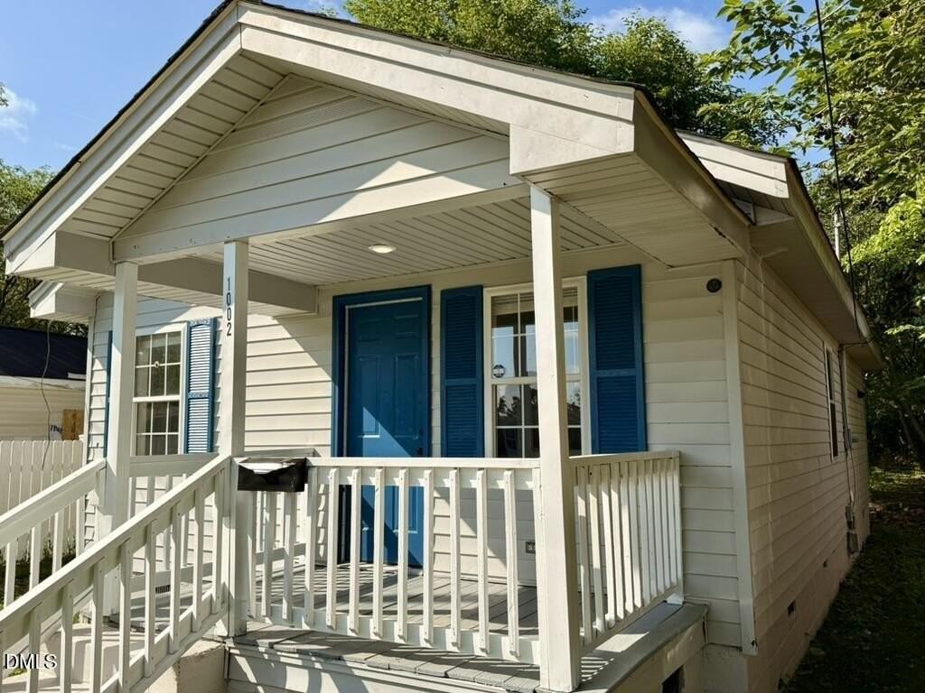 1002 E Harnett St - Photo 3 of 22