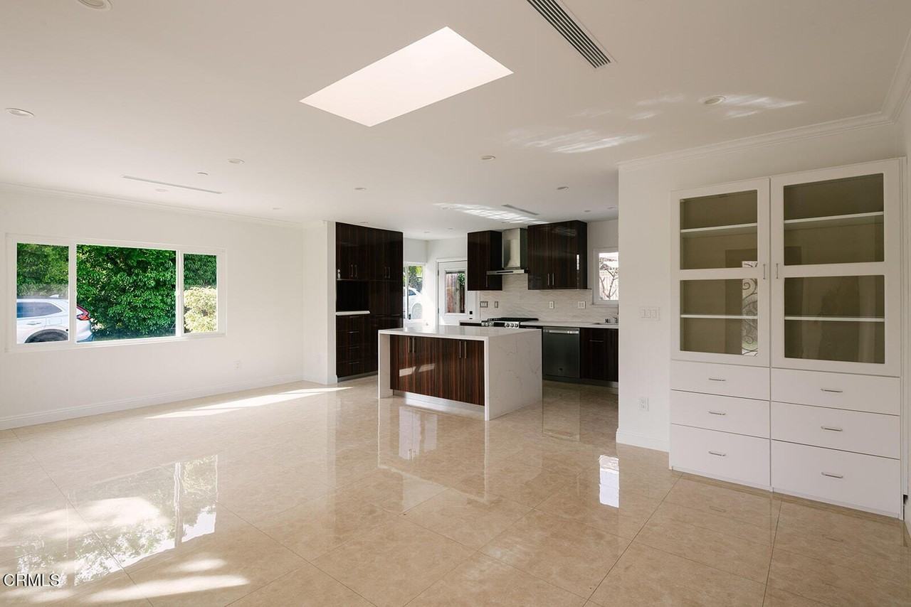 2506 Weston Pl - Photo 5 of 50