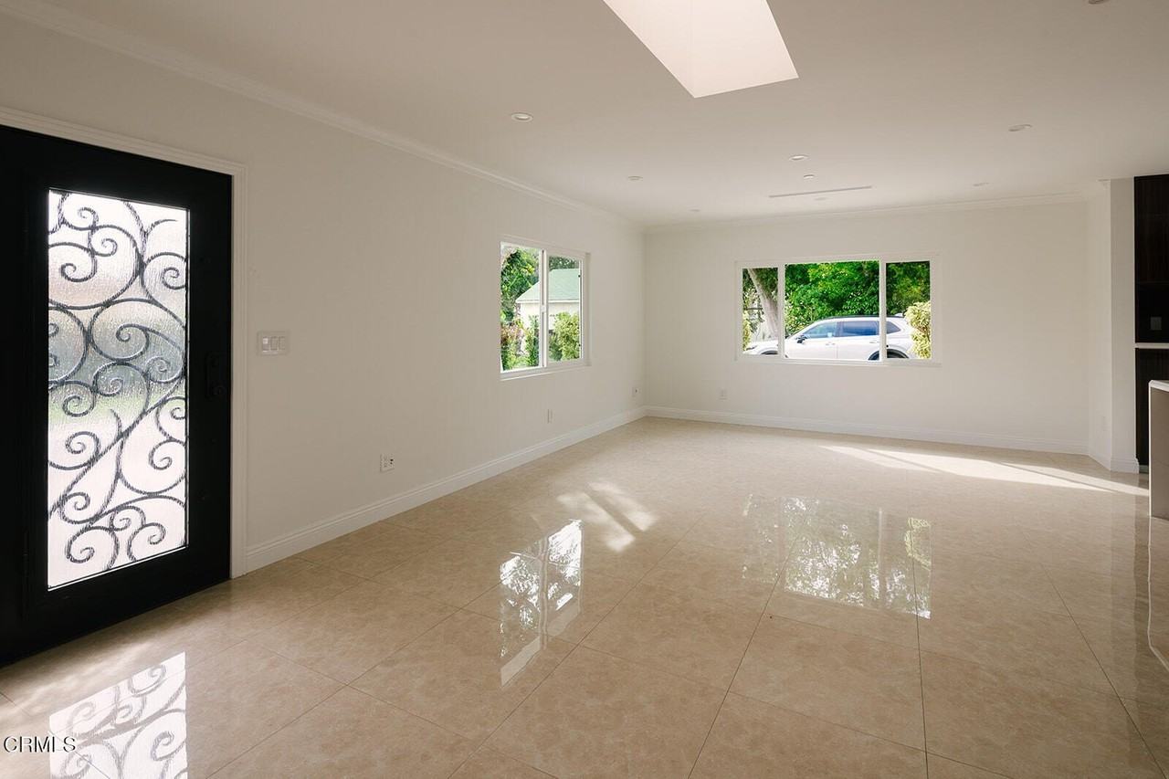 2506 Weston Pl - Photo 6 of 50