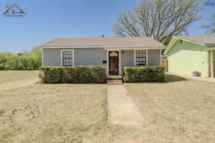 3206 Grant St - Photo 1 of 1