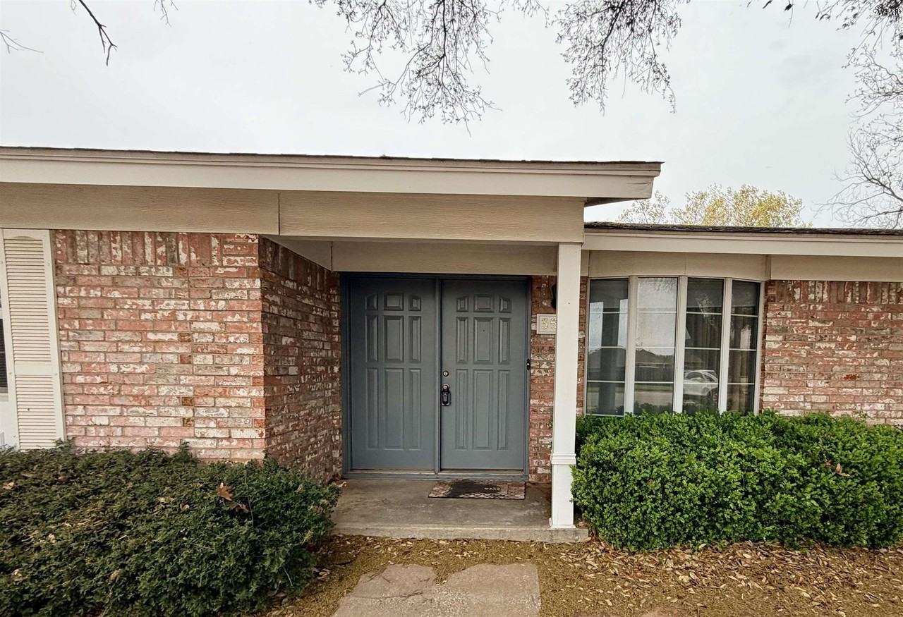 3512 Fairway Blvd - Photo 2 of 22