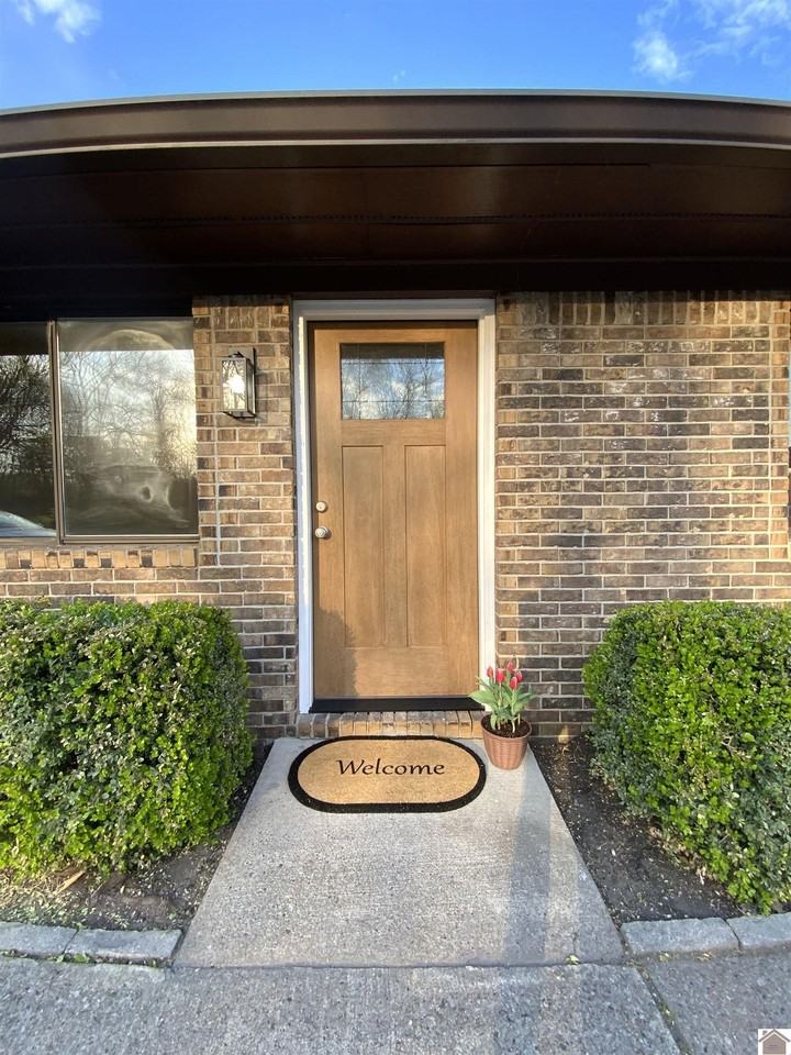 200 N 31st St - Photo 3 of 25