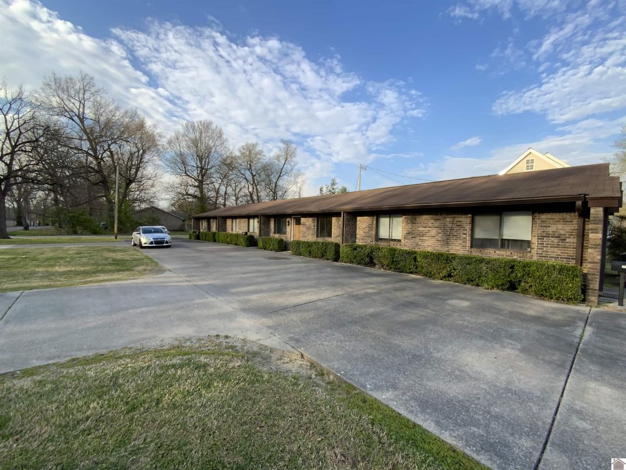 200 N 31st St - Photo 4 of 25