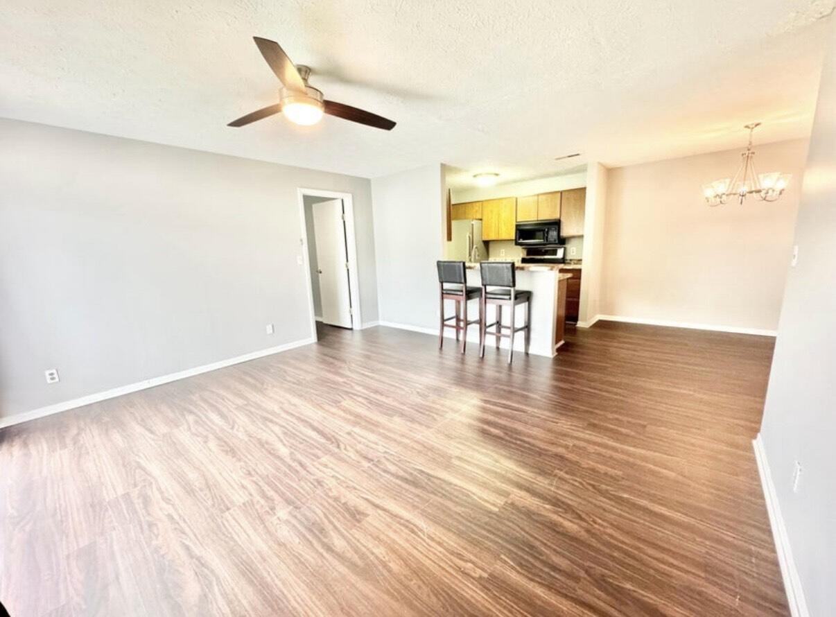 14 Woodland Hills Dr - Photo 5 of 10