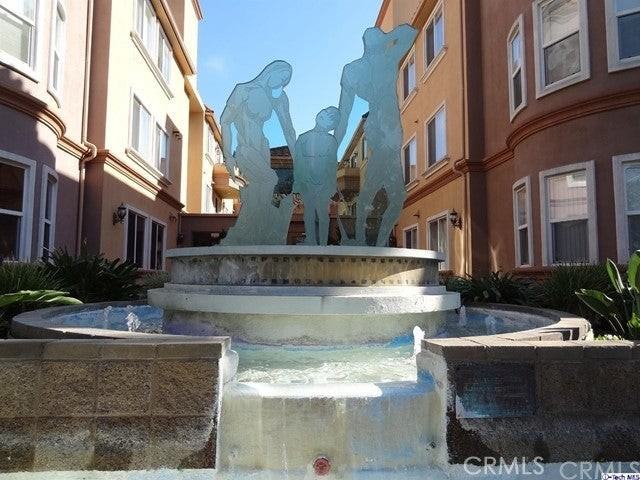 414 E Valencia Ave - Photo 3 of 32