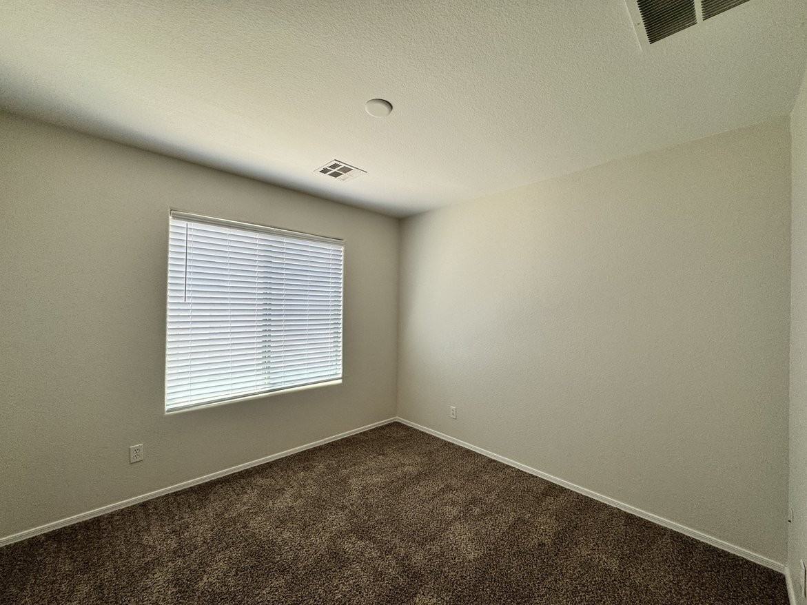 46067 W Sheridan Rd - Photo 6 of 17