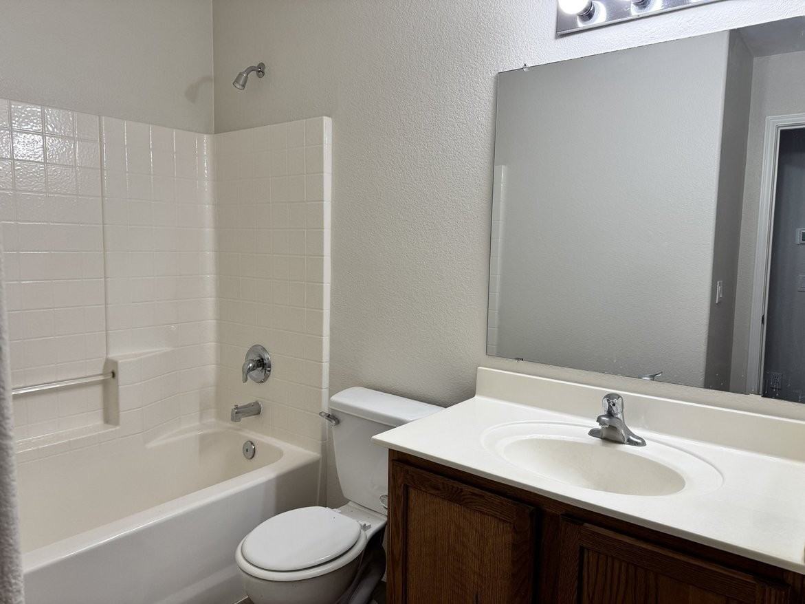 46067 W Sheridan Rd - Photo 7 of 17