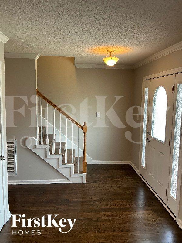 1477 Cedar Springs Cir - Photo 2 of 12