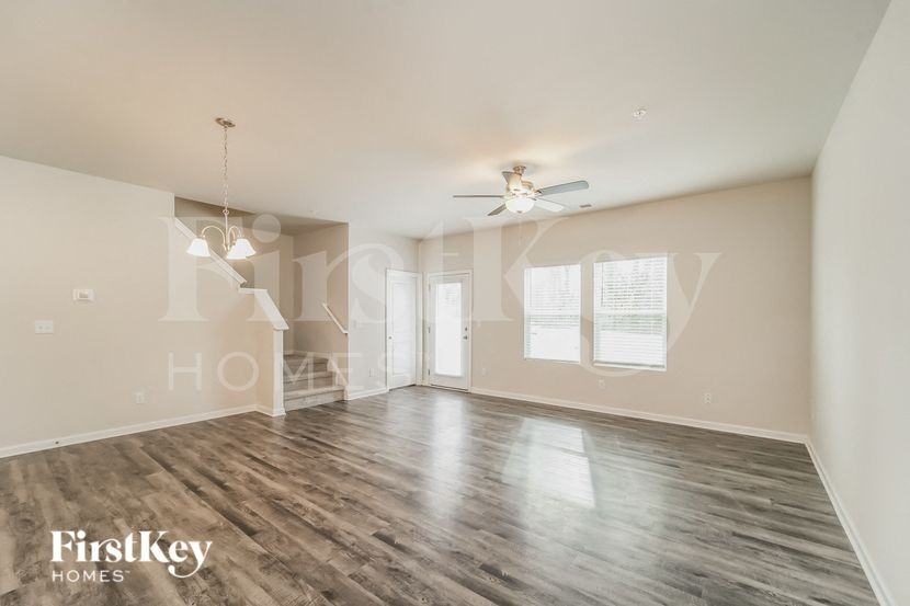 9417 Village View Ct Nw - Photo 3 of 15