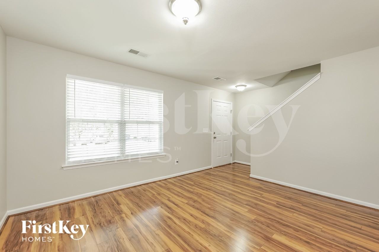 151 Forest Glade Rd - Photo 5 of 15