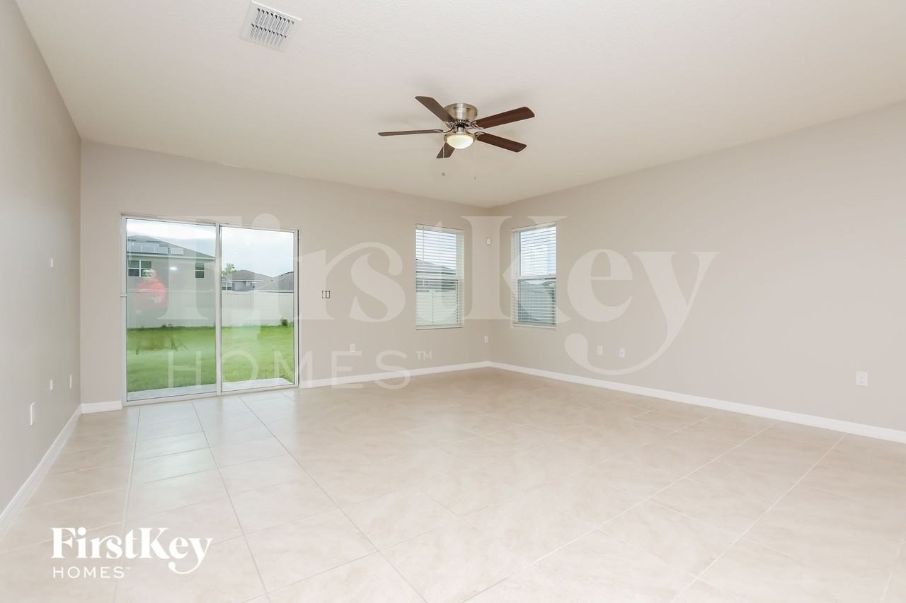 6785 Coral Berry Dr - Photo 3 of 15