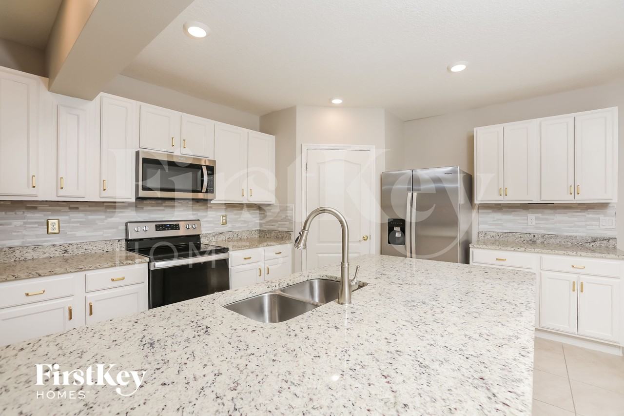 6785 Coral Berry Dr - Photo 5 of 15