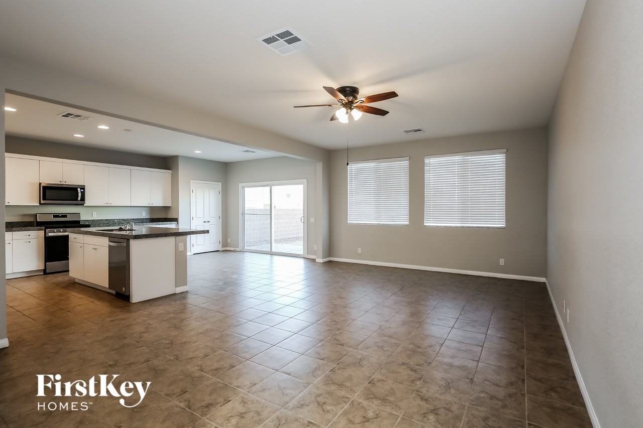 6273 Angora Peak Ln - Photo 4 of 15