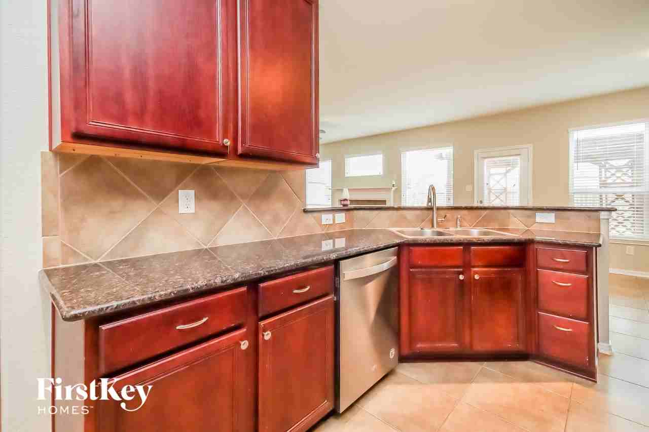 6707 Level Pond Ln - Photo 6 of 15