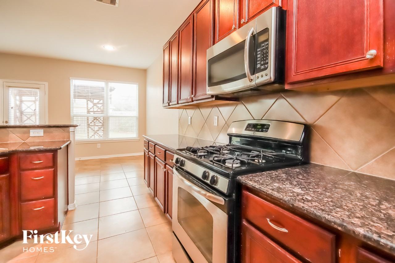 6707 Level Pond Ln - Photo 7 of 15