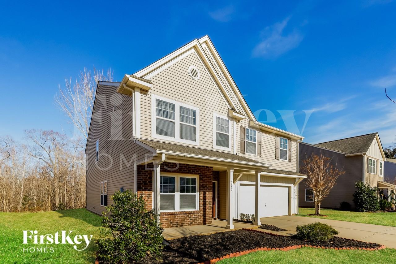 2080 Lake Vista Dr - Photo 2 of 15