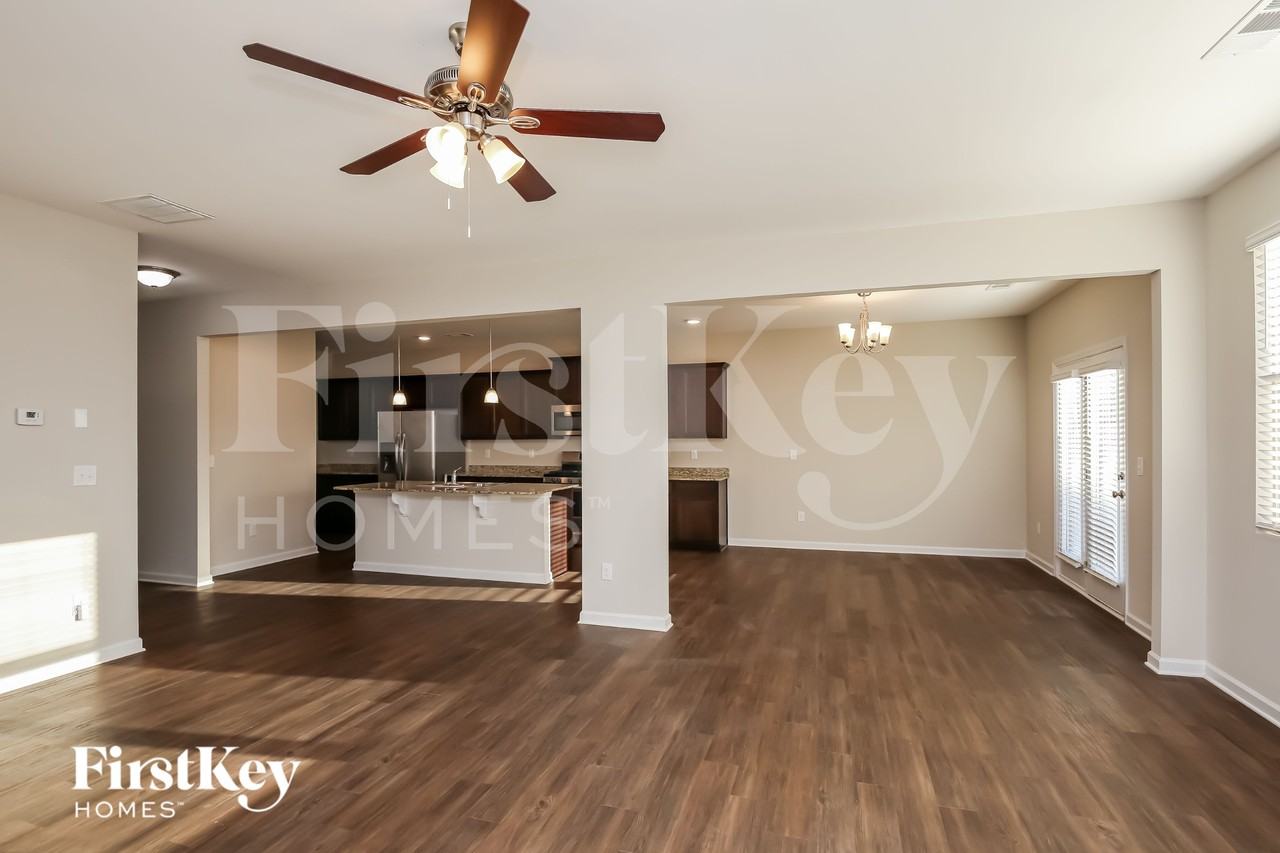 73 Maple Brook Dr - Photo 6 of 18