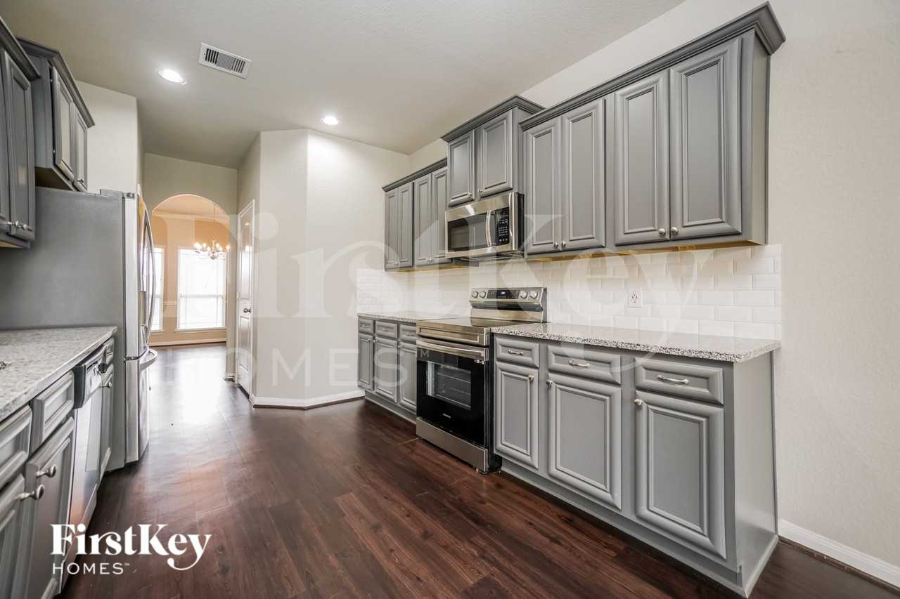 12453 Hackberry Dr - Photo 6 of 16