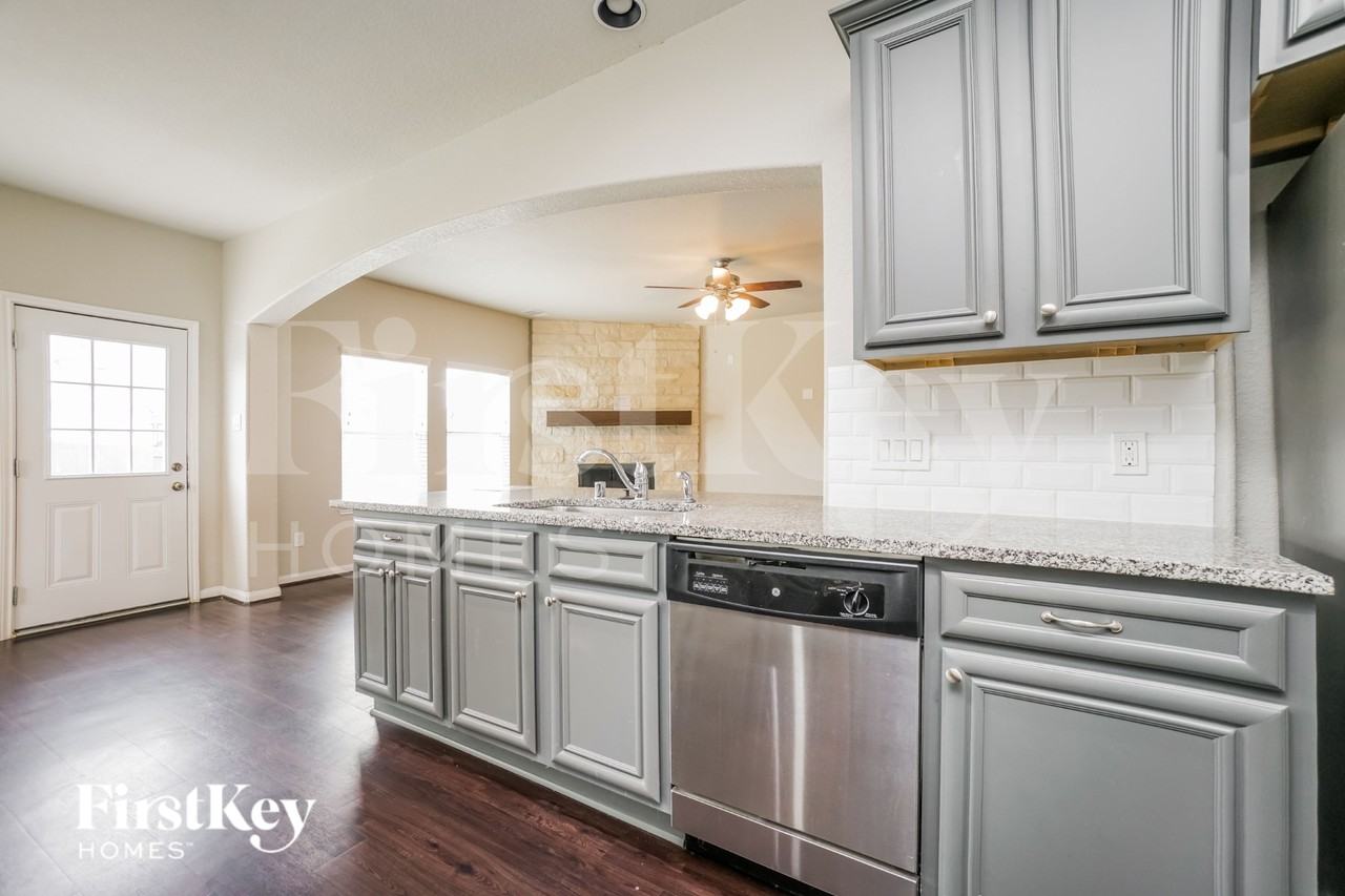 12453 Hackberry Dr - Photo 7 of 16