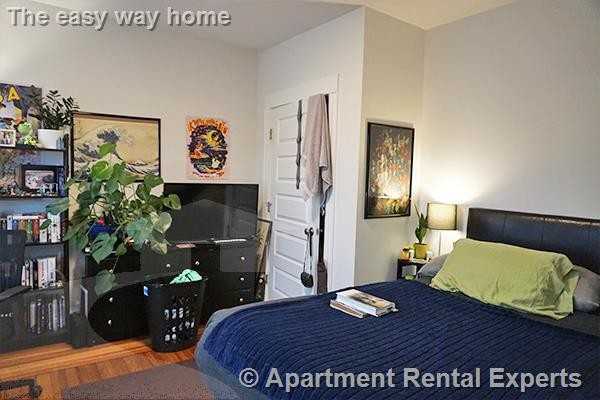 17 Ashland St #3 - Photo 3 of 9