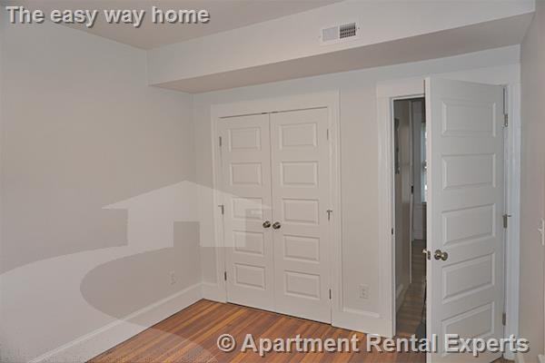 17 Ashland St #3 - Photo 4 of 9