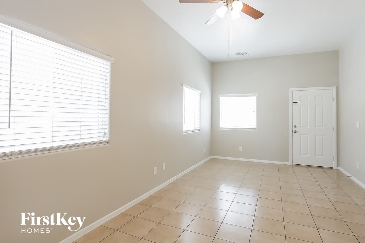 6707 Pocket Wood St - Photo 3 of 15