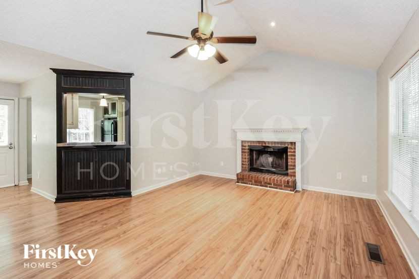 38 Michael Ct - Photo 2 of 16