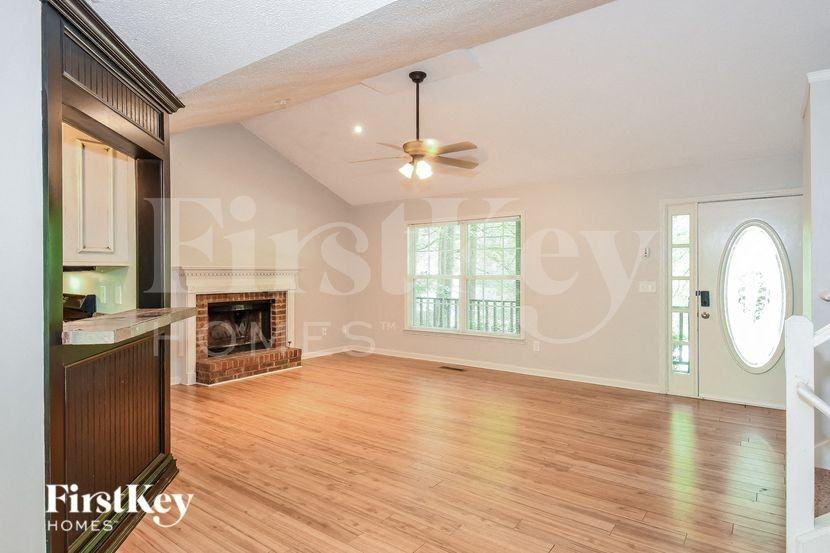 38 Michael Ct - Photo 4 of 16