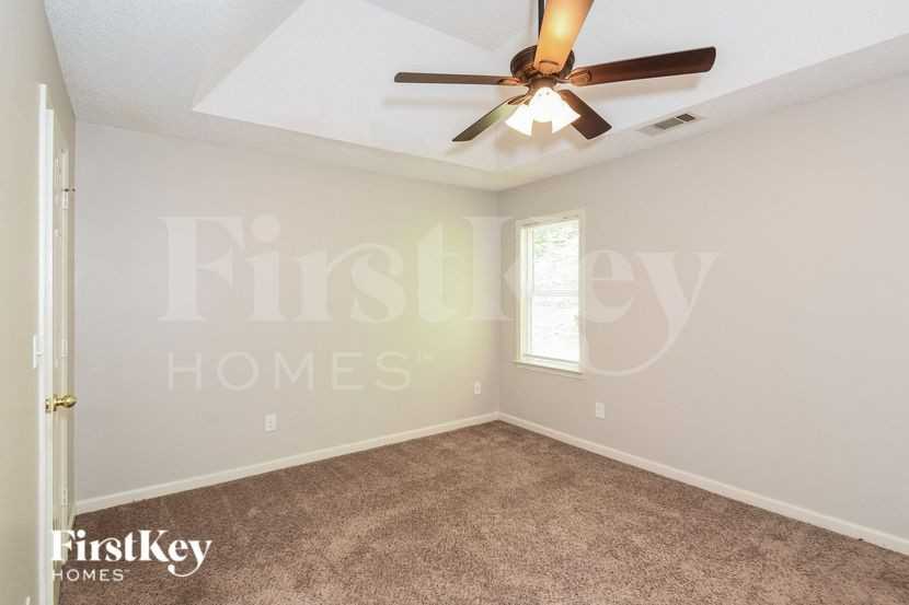 38 Michael Ct - Photo 7 of 16