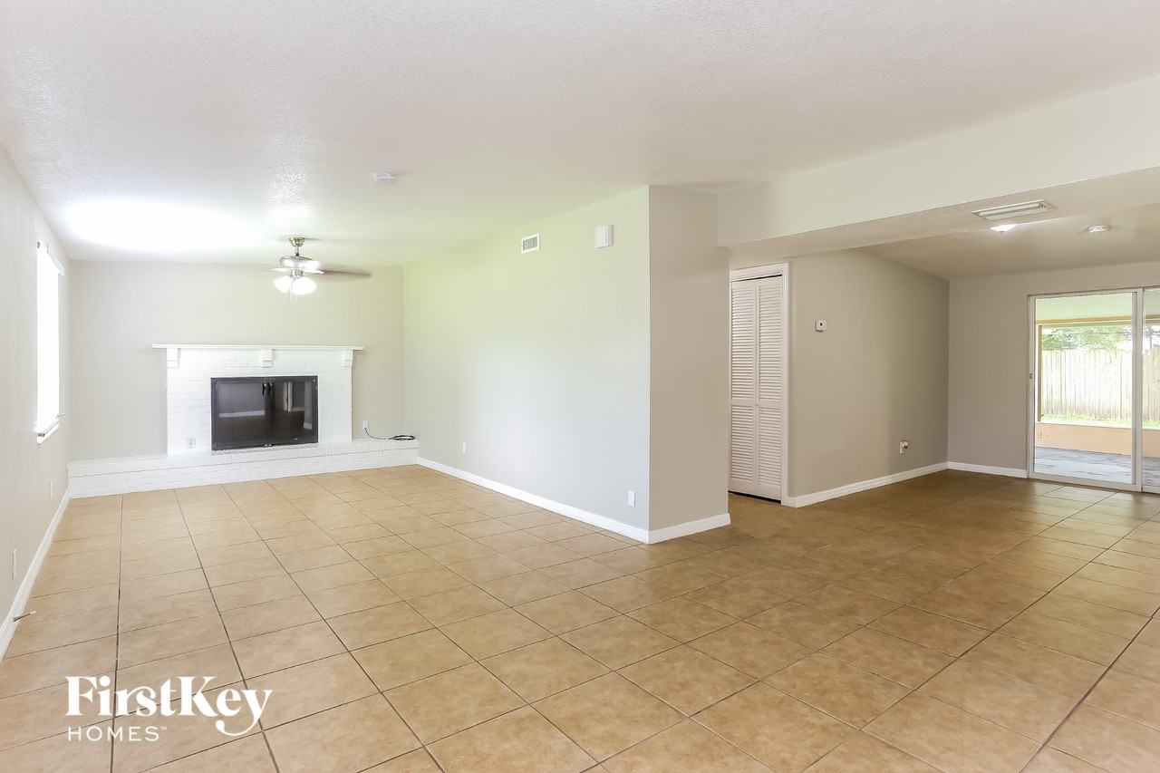 7716 Monetta Dr - Photo 3 of 15