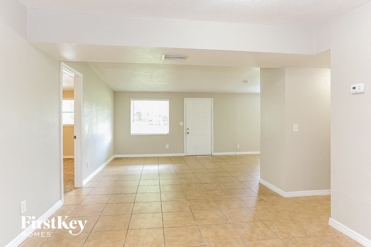 7716 Monetta Dr - Photo 5 of 15