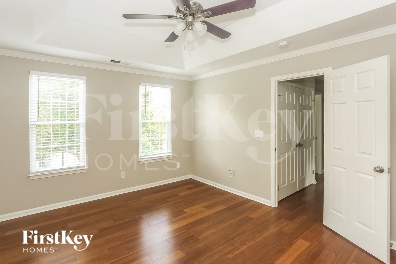 5841 Branthurst Dr - Photo 6 of 13